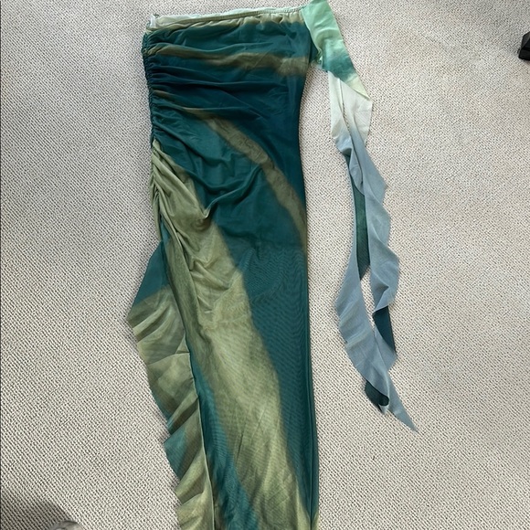 SHEIN Green Maxi Skirt Asymmetrical Ruched Resort Wear🌿 - Picture 3 of 4